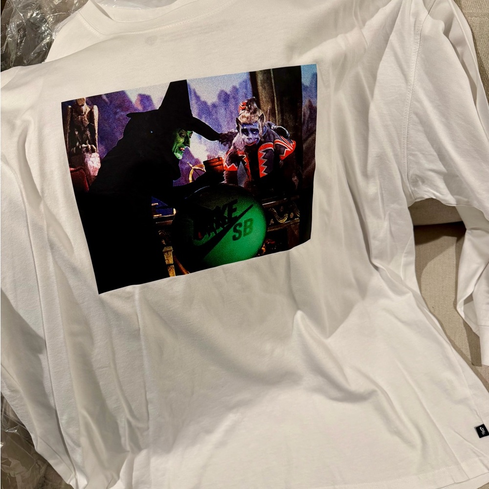 Nike Sb x Wizard Of Oz Skate Jam Exclusive T Shirt - Rare Size 2XL